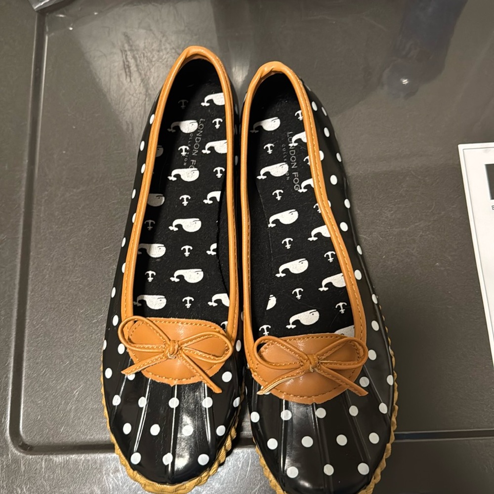 London Fog waterproof flats women’s 9